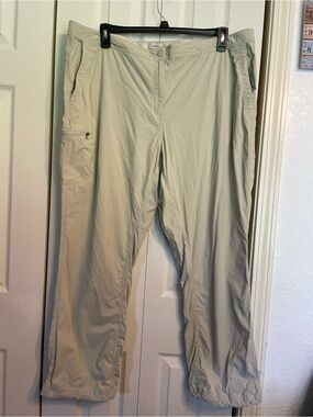 L.L. Bean Light Beige Women's Outdoor Track Pants